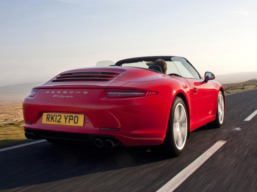  Porsche 911 Carrera Cabriolet 2011 года  (UK) (фото 8 из 9)
